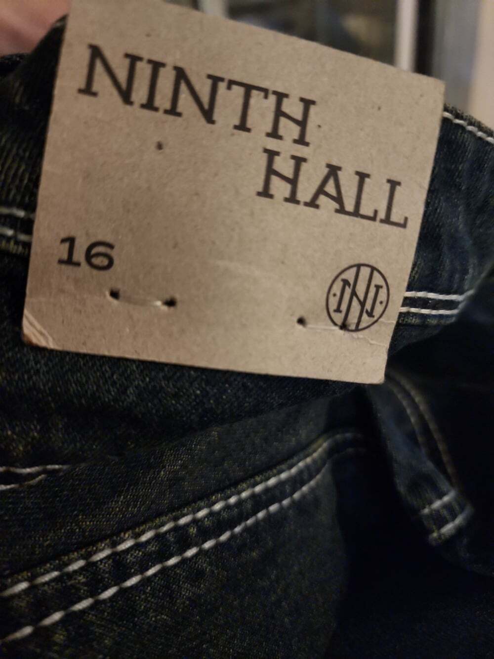 Ninth Hall Idle Blue Wash Straight Leg Jeans Tattoo Designs Size 16 NWT T70 - Picture 10 of 11